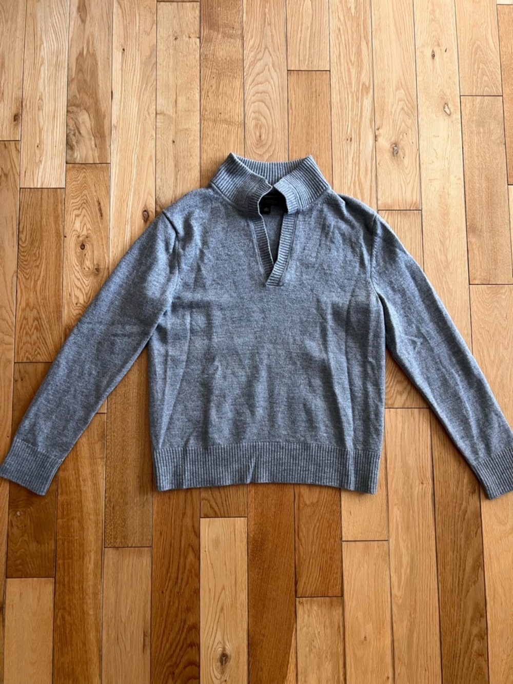 Banana Republic Womens Extra Fine Merino Wool Pullover Collared V Neck Sweater M